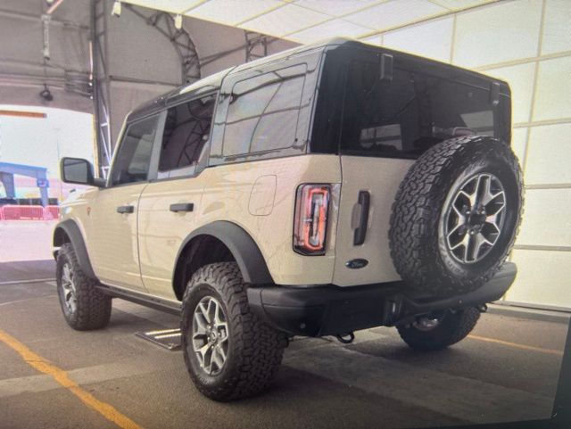 Used 2025 Ford Bronco 4-Door Badlands with VIN 1FMEE9BP4SLA64271 for sale in Kansas City