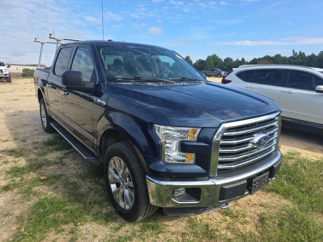 Used 2015 Blue Jeans Metallic Ford XLT image 2