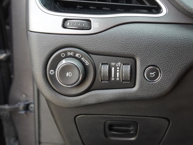 Used 2019 Jeep Cherokee SUV
