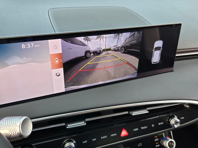 2027 Genesis Gv70