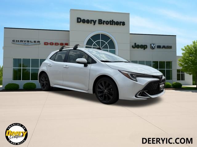 Pearl 2023 Toyota Corolla Hatchback Hatchback Front-Wheel Drive Continuously Variable Transmission