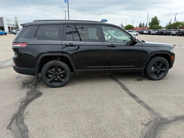 2022 Diamond Black Crystal Pearlcoat Jeep Grand Cherokee L Limited 4X4 SUV