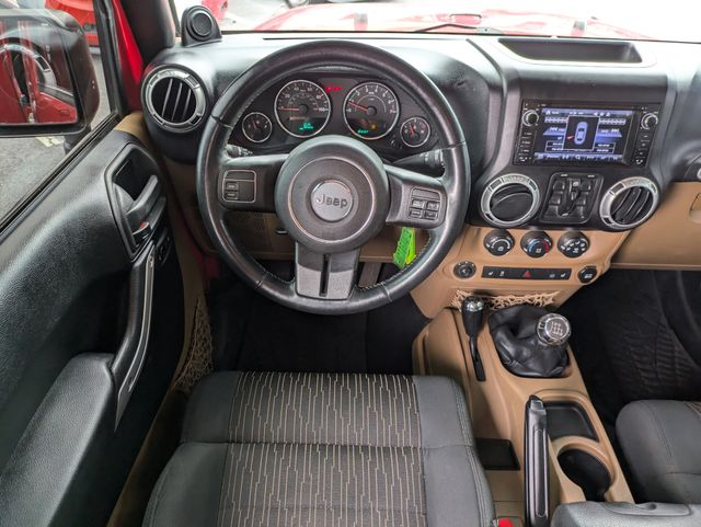 2012 Jeep Wrangler Unlimited Sahara