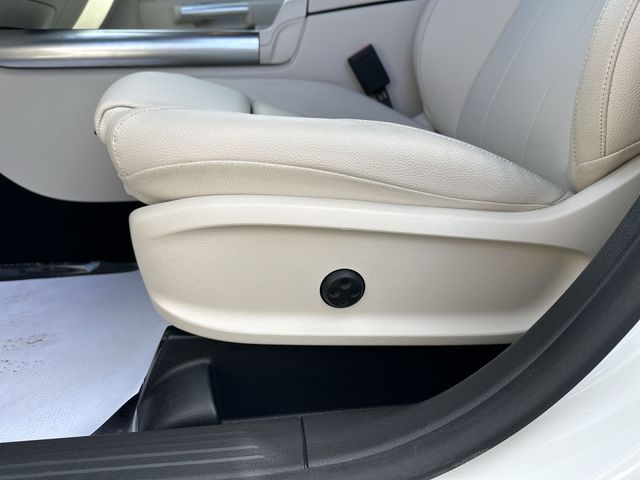 Certified Used 2025  Mercedes-Benz GLA 250 image 16