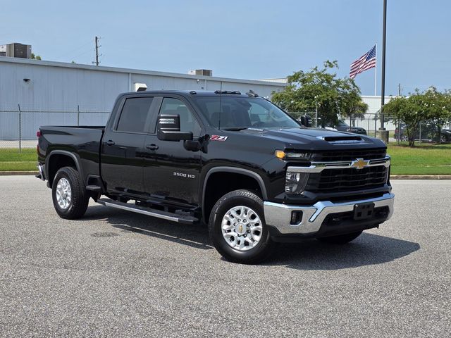 Black 2024 Chevrolet Silverado 3500HD Pickup Truck Four-Wheel Drive Automatic
