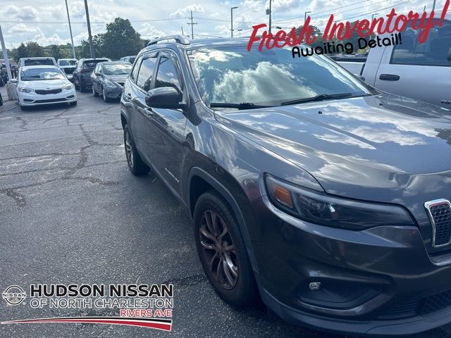 2019 Granite Crystal Metallic Clearcoat Jeep Cherokee Latitude Plus FWD SUV