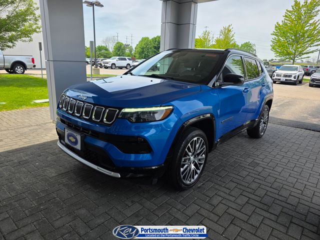Laser Blue Pearlcoat 2022 Jeep Compass SUV / Crossover Four-Wheel Drive 9-Speed Automatic