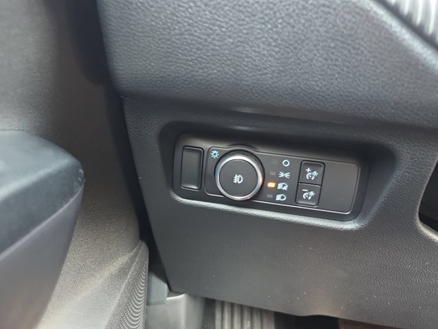 New 2026 Carbonized Gray Metallic Ford XLT image 26