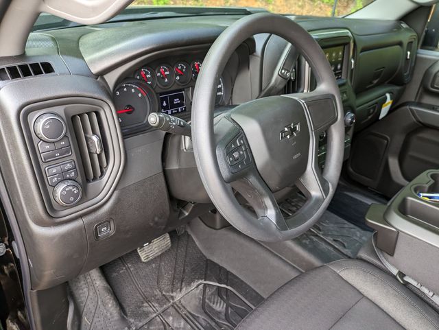 2025 Chevrolet Silverado 2500HD Custom photo