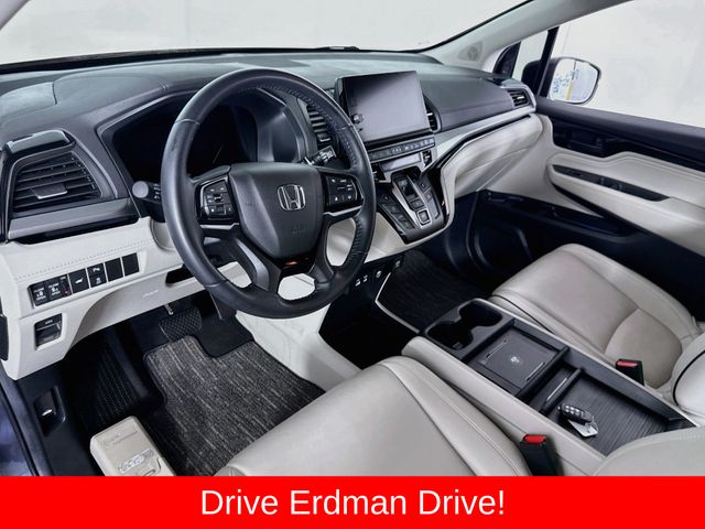 Used 2025 Honda Odyssey Van