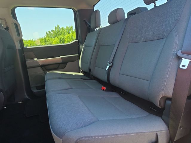 Used 2025 Agate Black Metallic Ford XLT image 14
