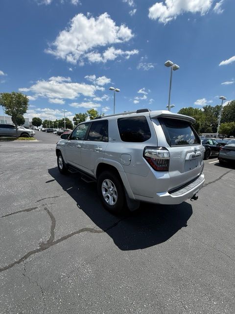 2021 Toyota 4Runner SR5 - Photo 7