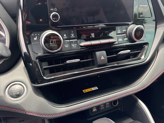 Used 2024 Toyota Highlander SUV