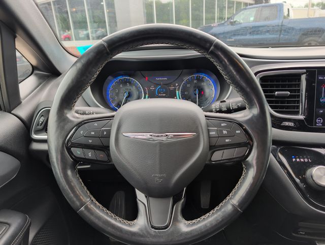 Used 2019 Chrysler Pacifica Van