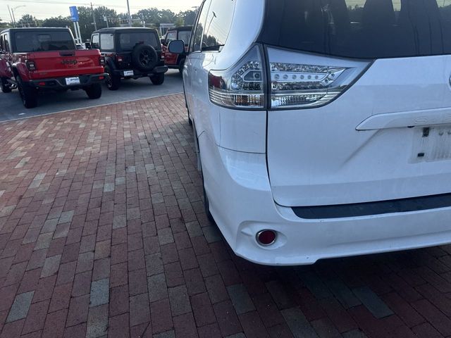 Used 2015 Toyota Sienna Van