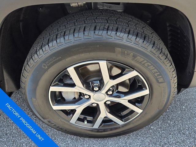 Used 2025 Jeep Grand Cherokee SUV