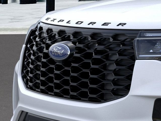 2025 Ford Explorer ST-Line 17