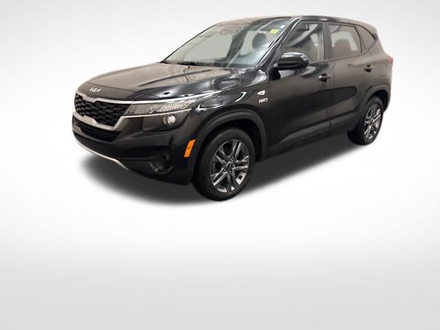 Cherry Black 2023 Kia Seltos LX AWD SUV / Crossover All-Wheel Drive Continuously Variable Transmission