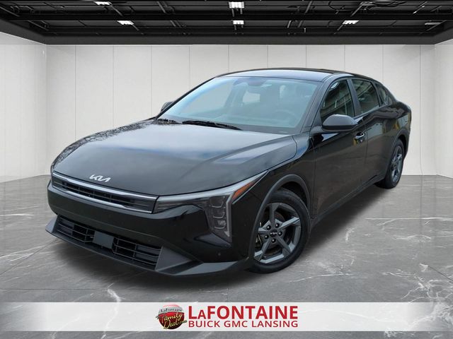 2025 Kia K4 LXS FWD