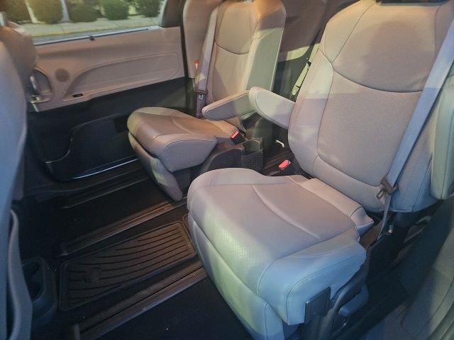 Used 2023 Toyota Sienna Van