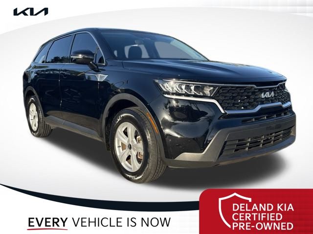 2023 Kia Sorento LX's photo