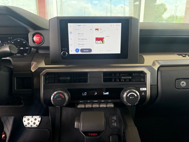 2025 Toyota Tacoma TRD Sport Double Cab photo 16