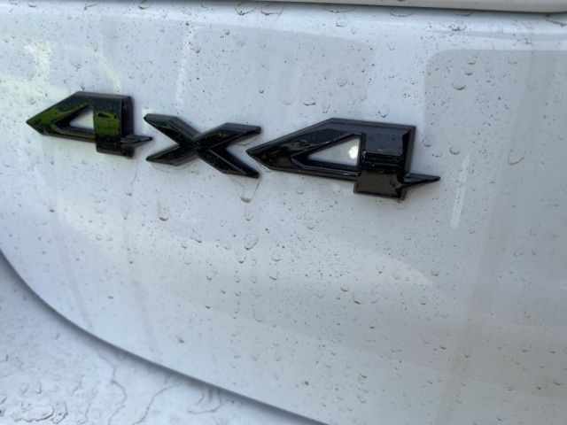 2025 Jeep Grand Cherokee Limited - Bright White Clearcoat exterior view 10