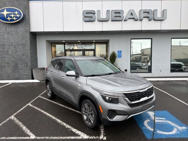 Steel Gray 2023 Kia Seltos LX AWD SUV / Crossover All-Wheel Drive Continuously Variable Transmission