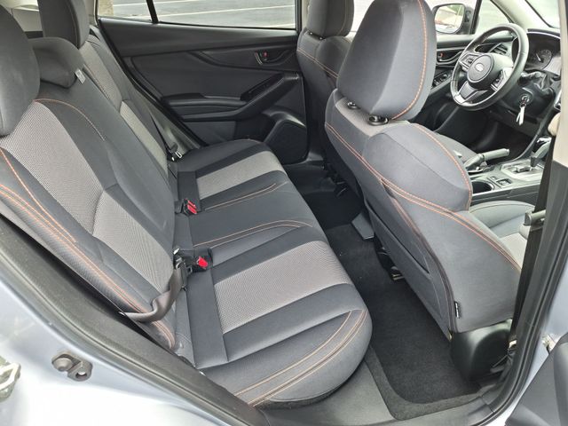 Used 2018 Silver Subaru 2.0i Premium image 31