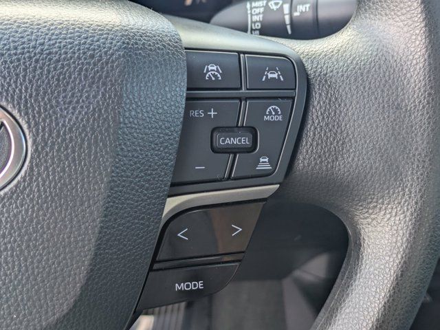 2025 Toyota Camry LE - Photo 21