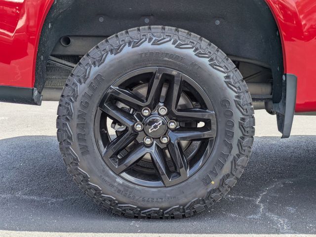 Used 2019 Red Chevrolet LT Trail Boss image 11
