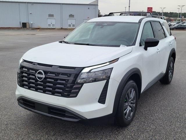 New 2026 White Nissan SV image 7