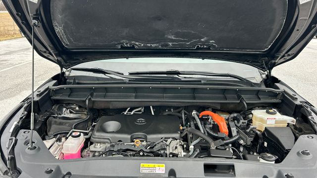 Used 2021 Toyota Highlander Hybrid SUV