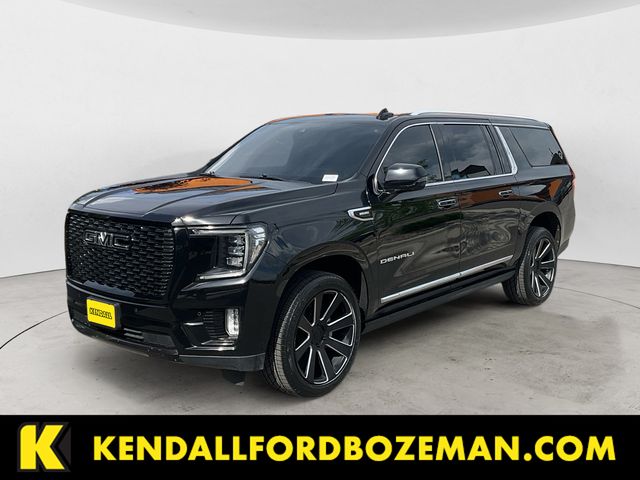Onyx Black 2022 GMC Yukon XL Denali 4WD SUV / Crossover Four-Wheel Drive