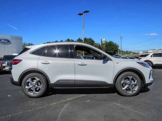 2026 Ford Escape ST-Line:167850