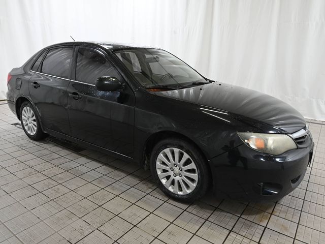 Used 2010 Black Subaru 2.5i image 6
