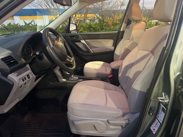 2014 Subaru Forester 2.5i 12