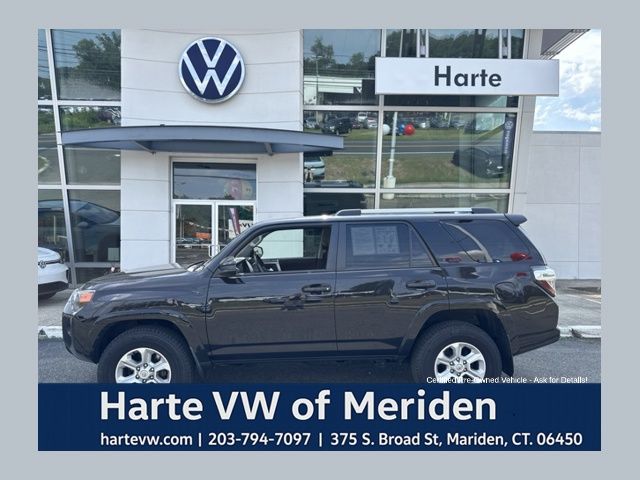 Midnight Black Metallic 2022 Toyota 4Runner SUV / Crossover Four-Wheel Drive 5-Speed Automatic