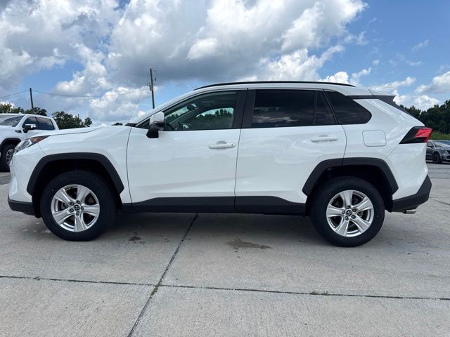 2021 Toyota RAV4 XLE:B02452