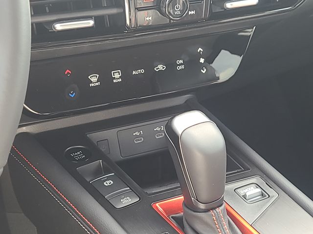 2025 Nissan Kicks SR AWD - Photo 18