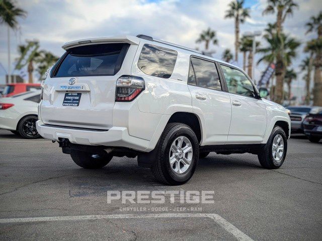 2024 Toyota 4Runner SR5 5