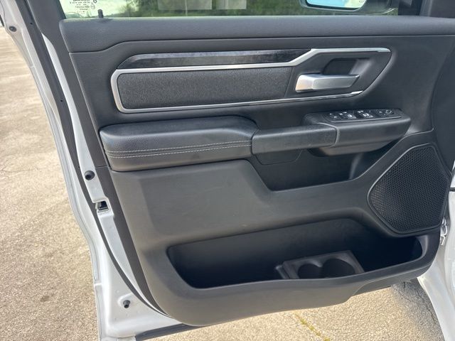 Used 2019 White Ram Big Horn/Lone Star image 14