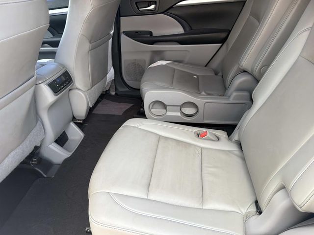 Used 2019 Toyota Highlander SUV