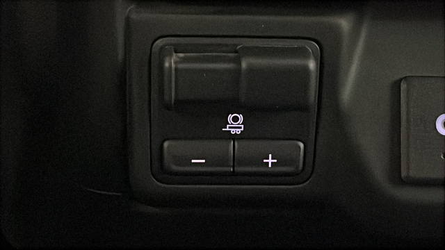 Used 2024 Summit White Chevrolet WT image 31