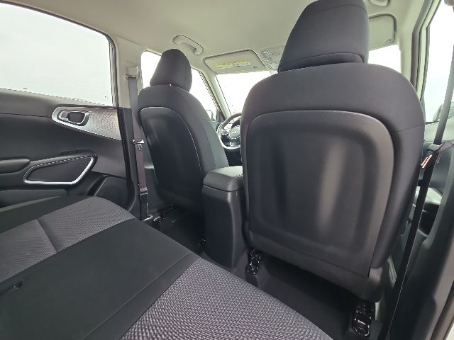 2025 Kia Soul LX:B02320