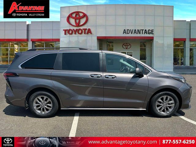 Used 2022 Toyota Sienna Van