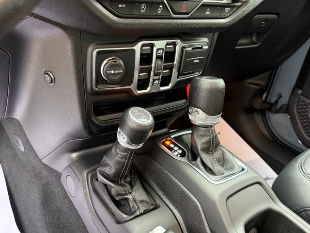 Used 2025 Jeep Gladiator Truck