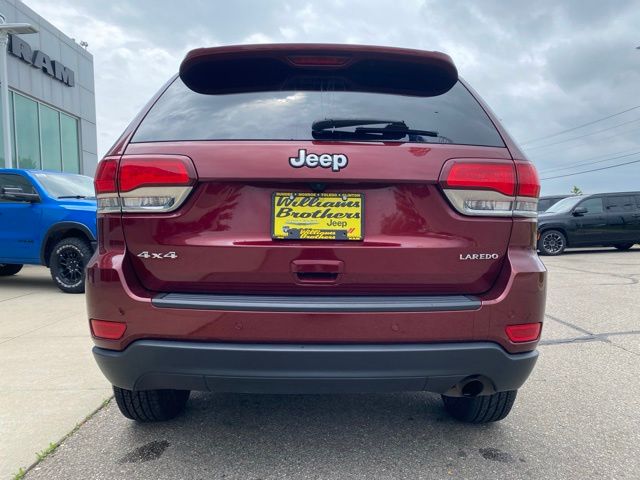 2020 Jeep Grand Cherokee Laredo E - Velvet exterior view 6