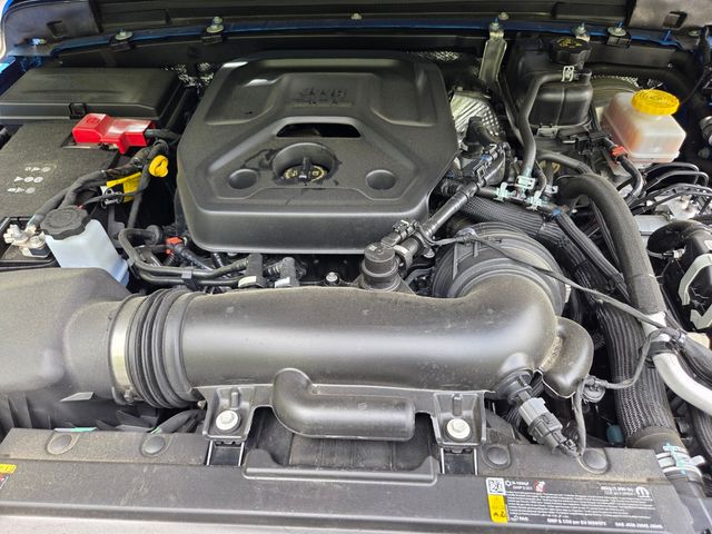 Used 2025 Blue Jeep Sahara image 30