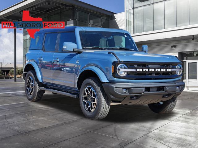 2024 Azure Gray Metallic Tri-Coat Ford Bronco Outer Banks 4X4 SUV